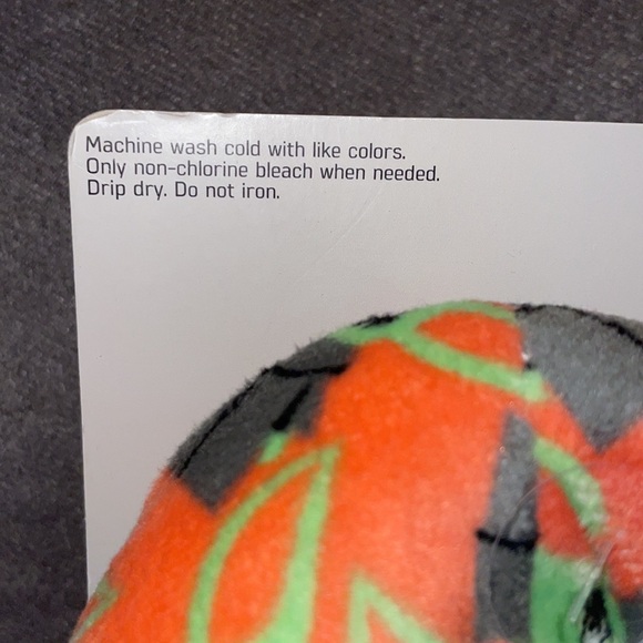 NWT.  2 pair of STAR WARS MANDALORIAN Slippers. - Picture 3 of 8